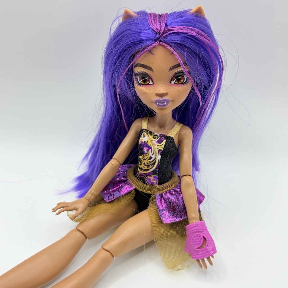 Monster High Skulltimate Secrets 4 Clawdeen Wolf Monster Mysteries Doll